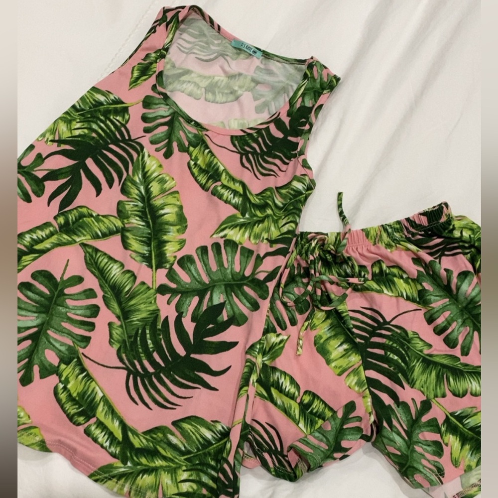 Tropical Leaf Print Tank and Shorts Set